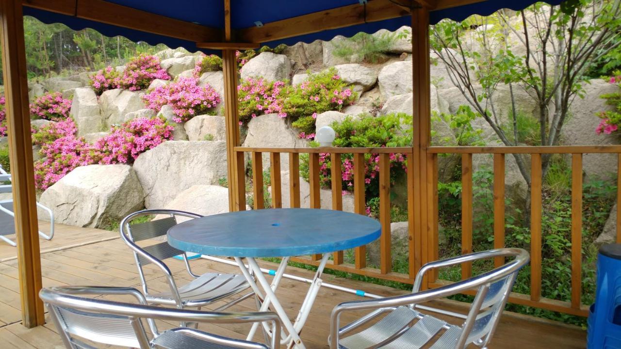 Another World Pension Gyeongju Exterior photo